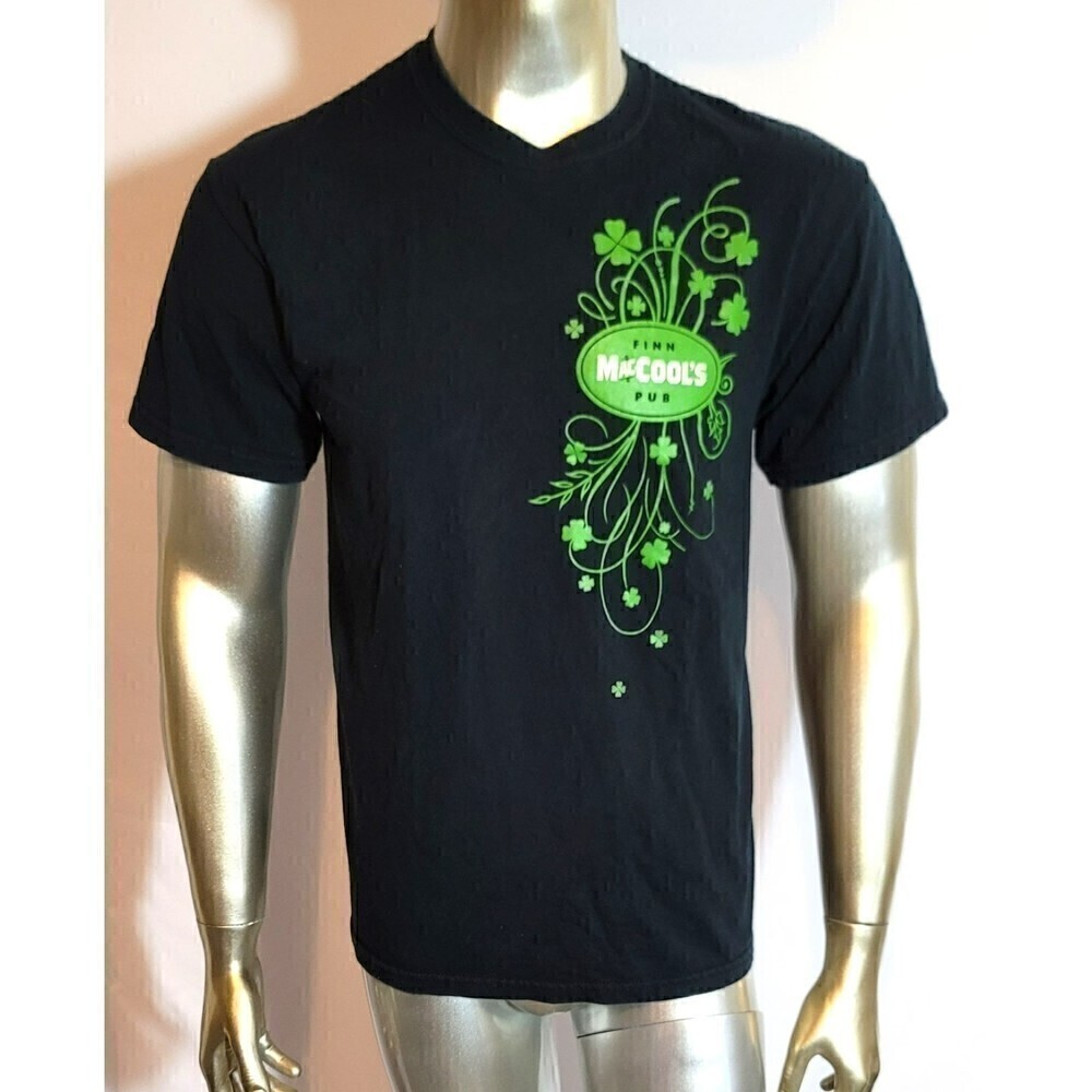 Finn MacCool’s Pub Beer Shirt Fort Worth, TX - Size M
